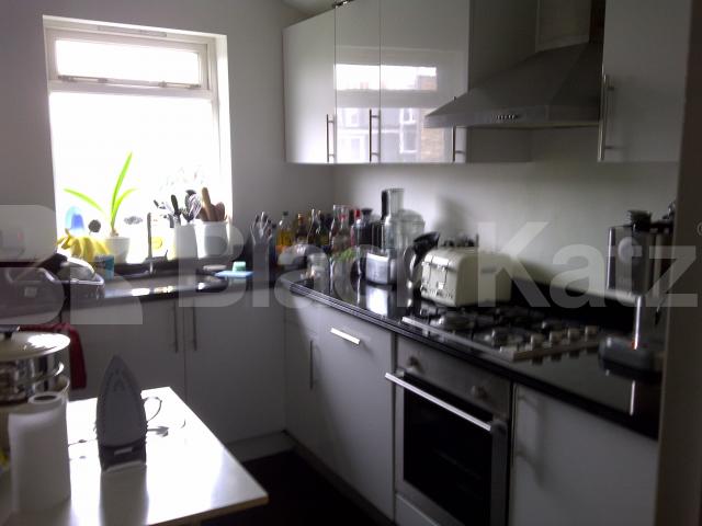 			LET, 3 Bedroom, 1 bath, 1 reception Flat			 North Street, Clapham Old Town